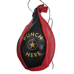 Ballon en cuir pour boxer de la marque Kalkomat. Sud Automatic dans la région de l'hérault
